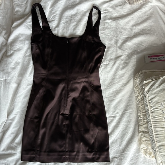 ARITZIA Ten by Babaton Premiere Satin Mini Dress in Mocha - Picture 4 of 5